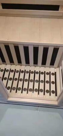 东西收到  用了一段时间才来评价  质量做工都很好  真正的频谱能量屋  可以祛湿驱寒  疏通经络  效果很不错   
还在她家定了几个频谱足浴桶   质量和效果很好  以后可以长期合作了  客服态度也不错