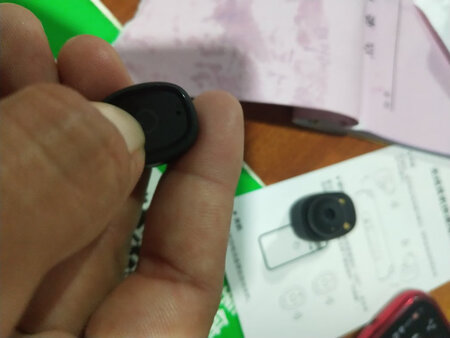 怎么又耳机打不开，是不是坏的？我要退货。