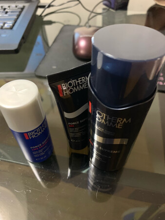 用了很舒服，滋润，不油腻，适合干燥肤质
