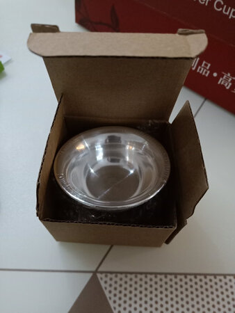 快递很快就到了非常棒，杯子十分精致，使用非常大气，妥妥的五星好评！