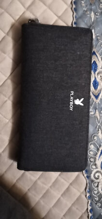 外观颜值：喜欢就好
材质手感：很好
容量空间：很足
做工细节：不错，希望耐用。