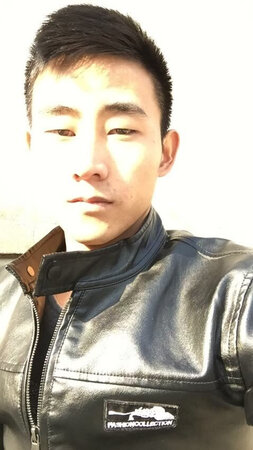 衣服很不错，麻麻说穿起来整个人都显得精神了