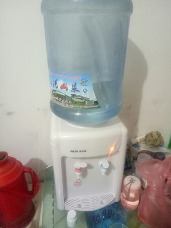 家用的饮水机，首选奥克斯，快递送到时果然不负众望