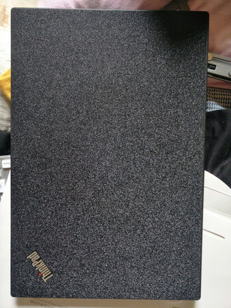 先贴了后盖和上盖，效果不错，给好评