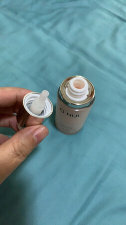 第一次买这个牌子。客服说没有管子一样能按出来，洗面奶没有封条也是正常的