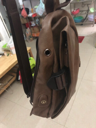 给我老公买的，总体来说不错，就是不太适合矮个子，我买的小号我老公背起来都显大。165的个子