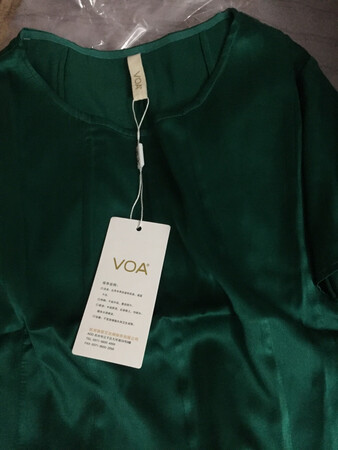 微家的衣服真心不错，舒服，今年都进了好几件。