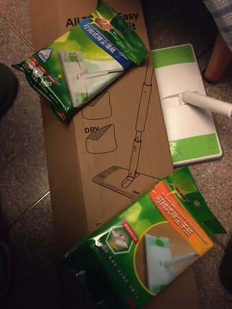 买过第一代产品 质量不错 这第二代湿拖更适合