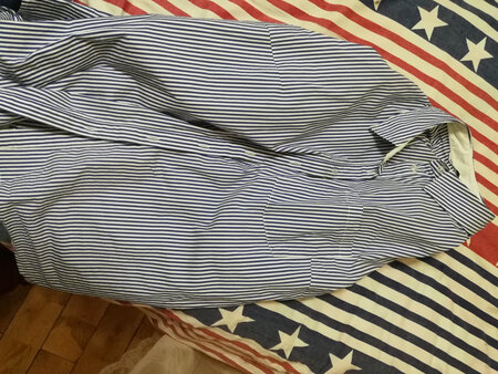 快递速度很快，衣服质量不错