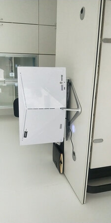 外形外观：漂亮
性能配置：好
运行速度：快