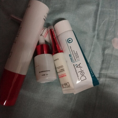 第一次买这个祛痘的，刚开始用，希望有效果