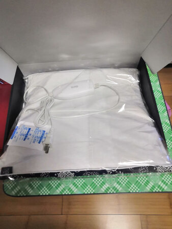 很好，很实惠，已多次在京东购买商品了，在京东购物服务好，物流送货快，很实惠，很满意，好，很好，点赞京东，点赞物流，这个艾垫很好，很实惠，很好用，谢谢京东和商家，为你们点赞！???