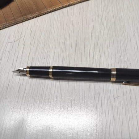 字迹粗细：粗细适中
顺滑程度：非常顺滑