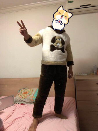 难看得要死！还送晚了，我出门了，回来也没法退了。