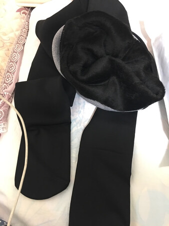 东西包装完好，送货速度很快，质量很好，不知道穿的过程中怎么样？下次有需要还会再来的。