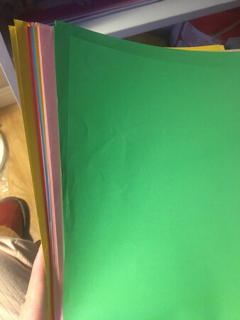 挺好的，比文具店便宜多了，用着不心疼，小孩做手工做画报都需要，还要再多囤一些的。