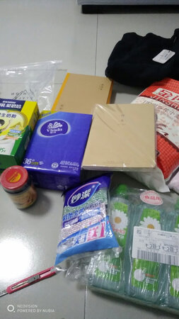 裤子质量不错，很厚实的。