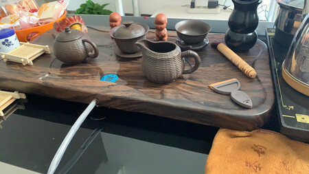 买的茶盘漏水的，看图片还挺不错的，收到货后质量好差，竟然漏水