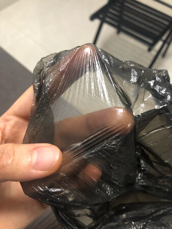 实在太差的质量了，薄得连保鲜袋都不如，还一扯就烂