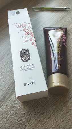 很好用一款洗发用品，洗完发后柔顺光滑。值得下次回购