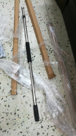杆子的质量还是杠杠的，球有点大，四号旗放进去有点困难