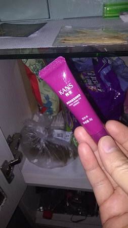 一直在京东买的护肤品，也一直信赖韩束的品质。一直在用感觉比其他要好一点。上次买的这是这款，这次买的联名款。价格可以接受，主要买来补补水。冬天皮肤干燥很合适用。对皮肤温和，一直用没反应有什么不良的，以后还会支持。