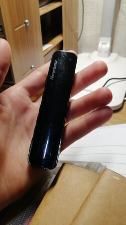很小巧的工具，录音方便，如果有挂脖子的或者挂起来的绳子就好了，放在口袋录音也还行，看中的是可加入功能，不过后来发现没有快很多