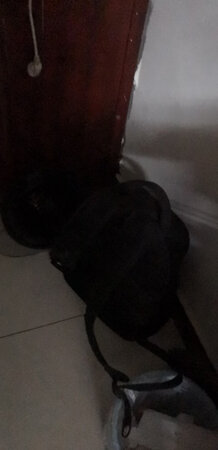 挺好的包，骑车时候挂了一下还行