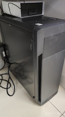 安装难度：简单
机子性价比可以，自己又插了内存条，不错