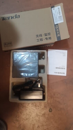 搭配poe摄像头用，小巧方便，质量不错