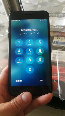 收到用了几天特意过来评价机子很好，是正品机非常流畅。过段时间再买一部，就是商家能不能把包装盒子搞好点！