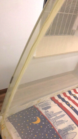 还可以，还可以，蚊帐还可以，然后感觉应该性价比也算是挺高的，然后速度也很快，我是买给别人的，然后别人用了之后感觉还可以还不错，我是第2次买的，应该感觉还是可以的，这个东西还是挺好闻的，蚊子也飞不进来我也出得去，然后感觉还是挺方便的，反正加起来很方便，使用也很方便