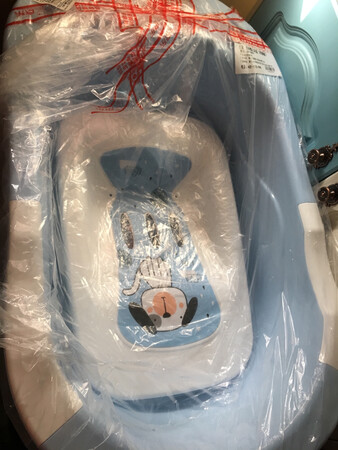 再次回购了，质量绝对杠杠哒！没有任何异味，而且还很好用，值得拥有与推荐！