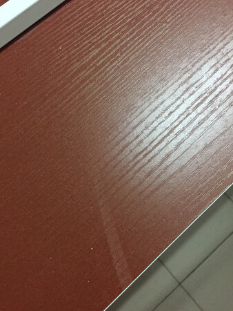外观样式：设计简洁舒适
产品质量：细节有待提高
使用感受：简单实用便捷
商家服务：暂无
其他特色：暂无