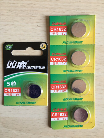 用了两年半的胎压监测传感器没电了，买来换上之后一切恢复正常。
