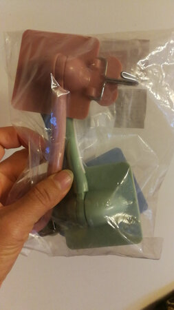 物流快，包装完好，看着不错，还没用，