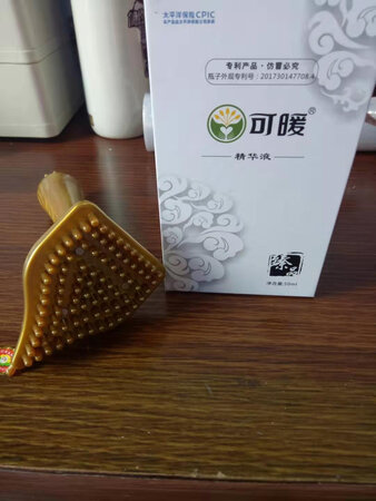 东西很好用，刮在身上，很热，很烫，像做热敷，很方便，好用