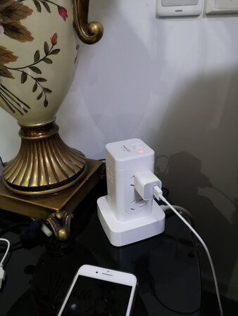 外形外观：外观时尚大气，使用起来效果很不错很不错