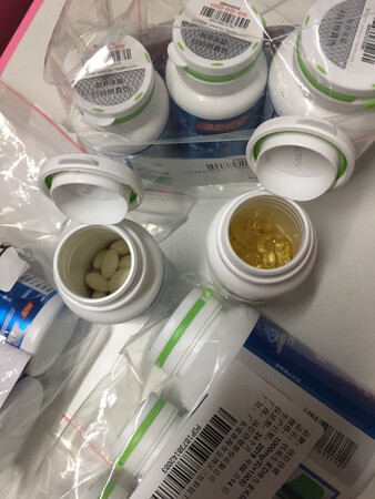 买给婆婆的，她说这次比上次医生开的口感要好很多，格很优惠比超市要便宜一些，客服的态度很好，咨询的很多问题都很有耐心，还送的维C