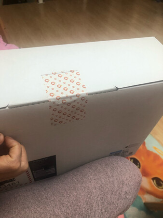 包装完整，开机流畅，充电一小时能用4到5个小时