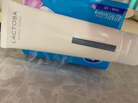 很好用的洗面奶，之前买过一支，现在回购。