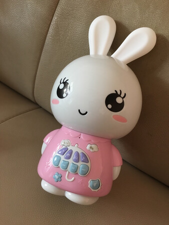 孩子很喜欢。大人也很喜欢。不错的玩具。操作简单 很好玩 功能很多 赞