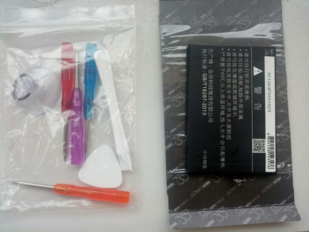 我的手机用了快3年了，感觉待机时间断了，而且电池频繁发热，不经用，在京东上搜到了这款电池，百里挑一果断下单，时间有点长，第二就更换好了，用过一段时间在来评论在，质量很好，赞一个。