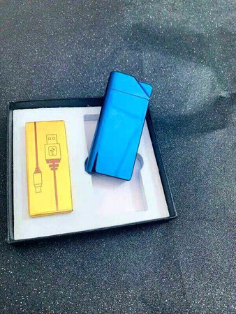 使用方便，还是防风的，看上去很有档次哟。