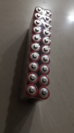 电池电量：电量充足。已经是三年的老用户了，质量过硬。京东送货速度是最快！在京东购物我放心！