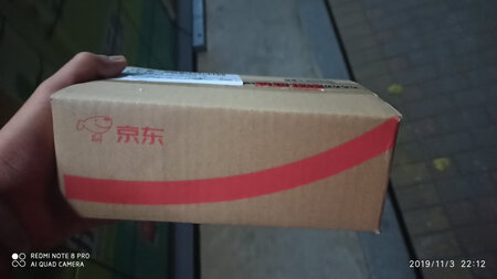 给妈妈买的，祝她生日快乐   ，质量方面很满意，物流速度也很快，五星好评