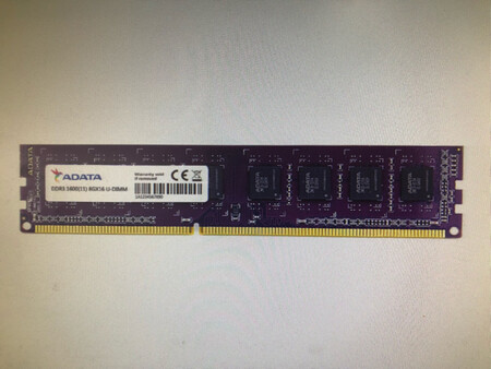 个人真实感受，DDR4的条子到处是，DDR3 却很少，将公司电脑升级，金士顿，宇瞻等各种，算下来也只有万紫千红最稳定，基本百分百兼容，这次也一样，直接组了双通道，有兼容性疑问的小伙伴可以放心大胆的上车，最近内存价格回落不少，值得入手！
