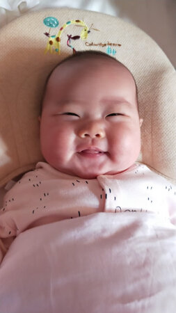 昨晚下单的，今天就到了，收到宝贝就迫不及待的先给宝宝用了，真的很好，枕头很柔软很舒服，