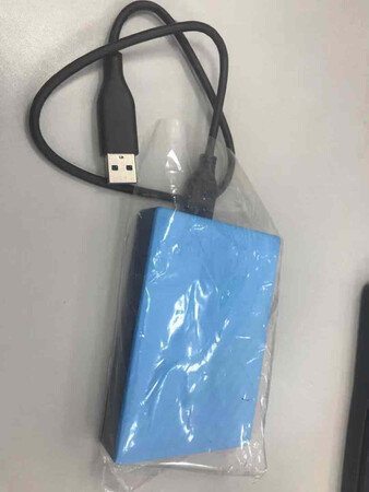 满意，和图片宣传的一致，美中不足，要是有个保护套就更好了，这东西摔一下够呛……