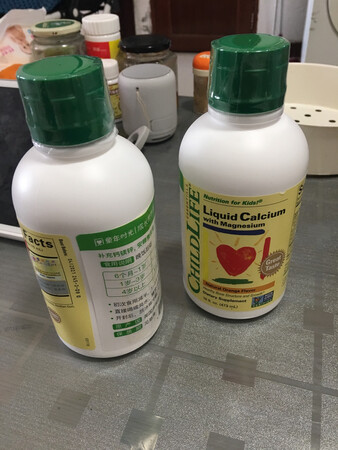 还不错，生产日期是新的，价格也合适，还是京东自营的，吃完会回购的。